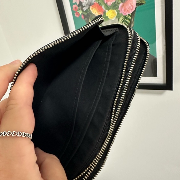 Wristlet - Picture 3 of 6